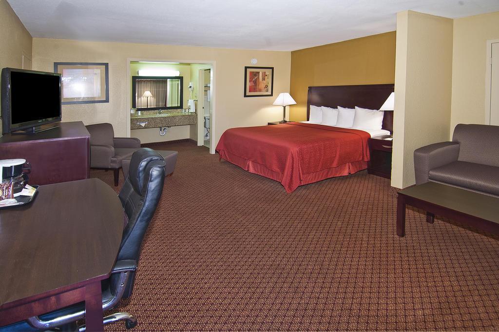 Quality Inn & Suites Baton Rouge West - Port Allen Ngoại thất bức ảnh