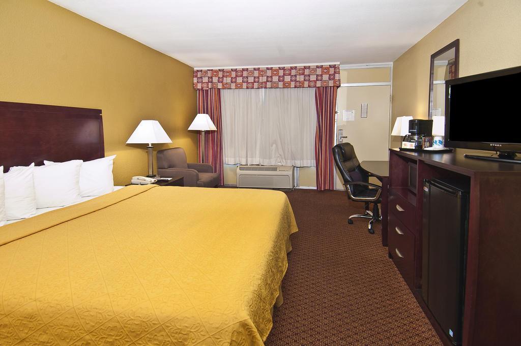 Quality Inn & Suites Baton Rouge West - Port Allen Ngoại thất bức ảnh